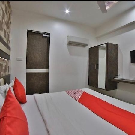 Hotel Green Apple 甘地讷格尔 外观 照片